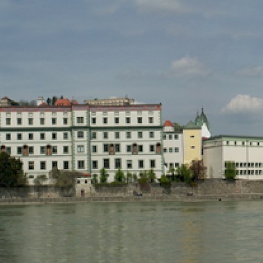 1226600931panorama_passau.jpg